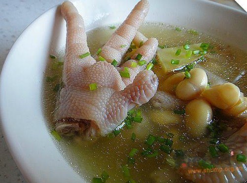 黄豆鸡脚汤的做法