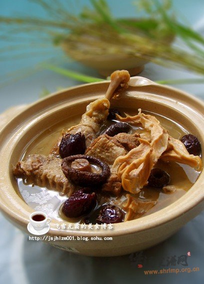 笋干老鸭煲的做法