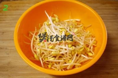 黄豆芽鲶鱼汤的做法