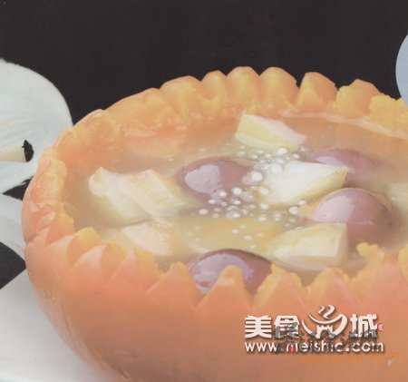 哈密瓜青枣红提西米汤的做法