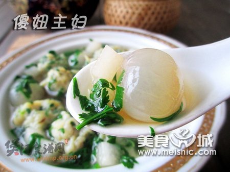 冬季养身的桂圆鱼丸汤的做法