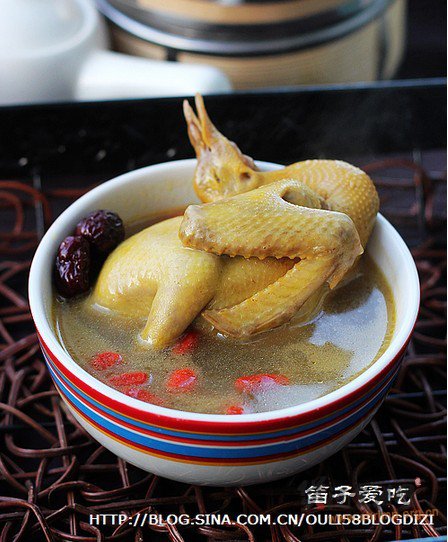 枣杞乳鸽汤的做法