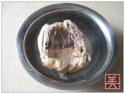 鸡汤杂菇煲的做法