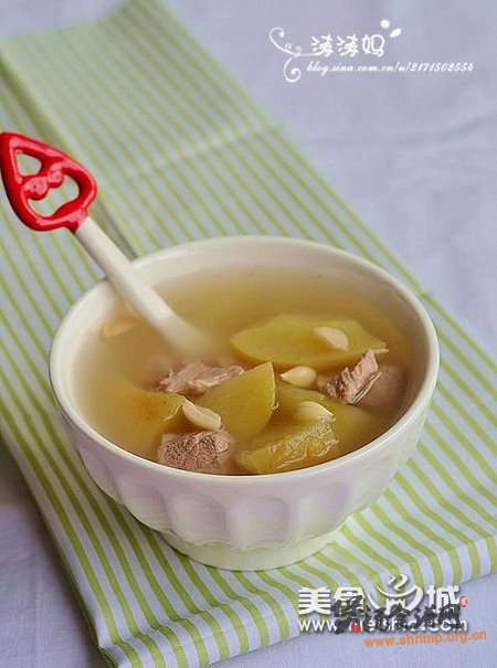 苹果南北杏瘦肉汤的做法