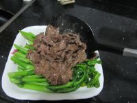 牛肉炒迟菜心的做法