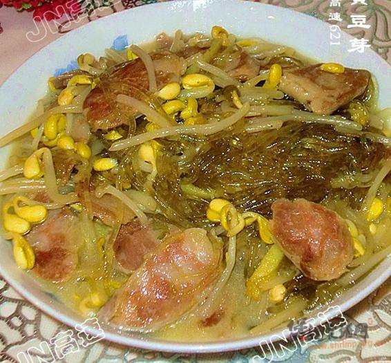 香肠粉丝炖黄豆芽的做法