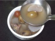 青橄榄萝卜汤 润喉汤的做法