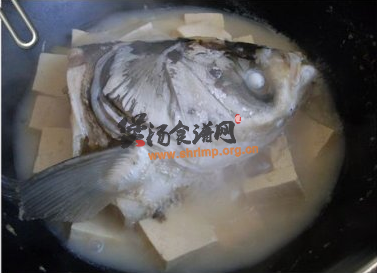 (图)鱼头豆腐汤的做法