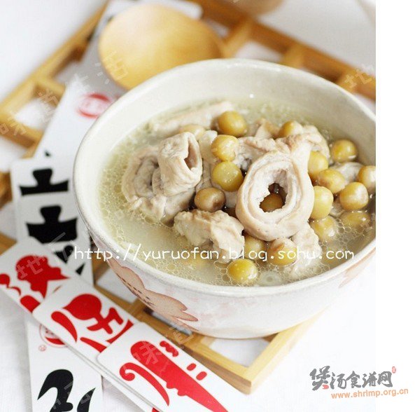 豌豆肥肠汤的做法