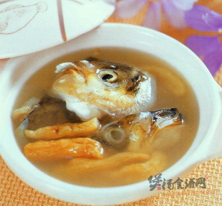 天麻党参炖鱼的做法