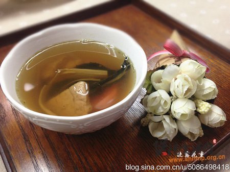 红萝卜菜干猪肺汤的做法