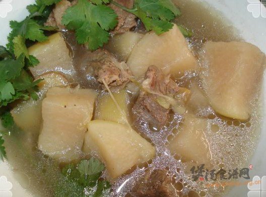 萝卜羊肉煲的做法