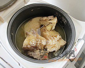 奶香牛骨汤的做法