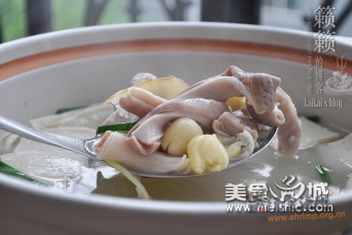 (图)莲子肚片汤的做法