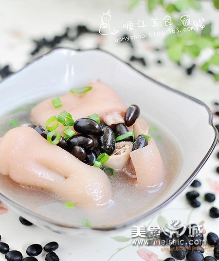 猪蹄煲黑豆的做法