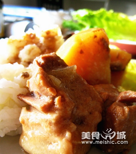 蘑菇酱炖牛肉的做法
