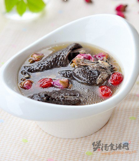 美颜乌鸡汤的做法