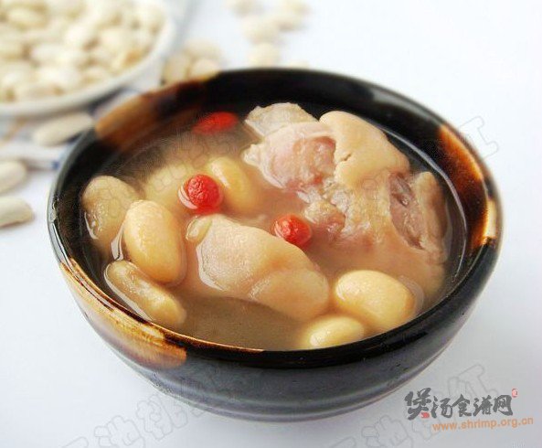 芸豆猪手汤的做法