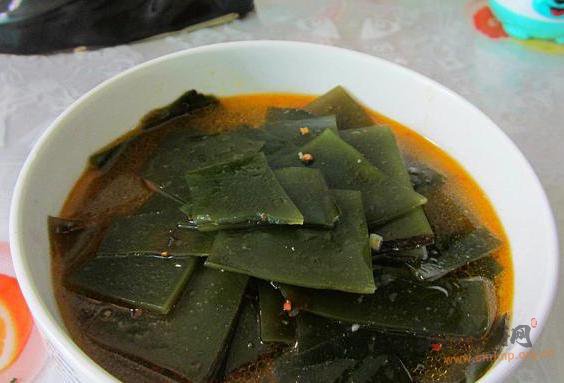 高汤炖海带的做法