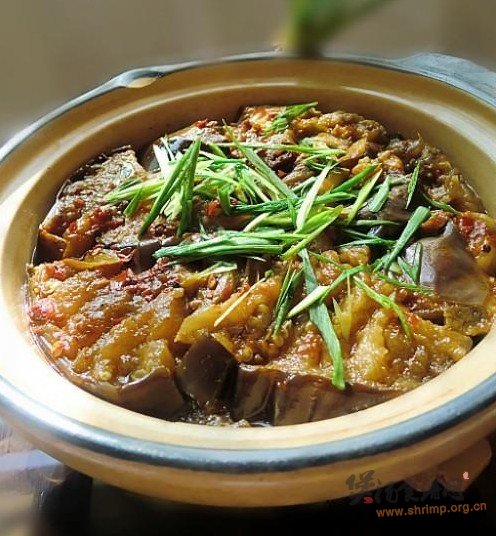 腊肠茄子煲的做法