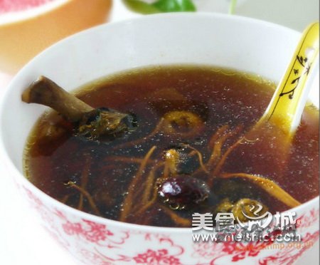 虫草花乌鸡汤的做法