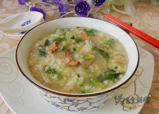 荠菜鸡肝糯米粥的做法