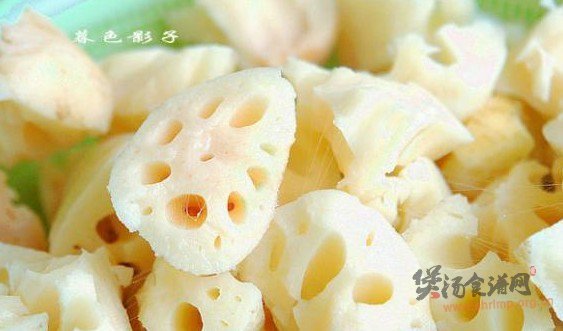 莲藕猪骨汤的做法