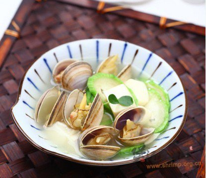 丝瓜文蛤豆腐汤的做法