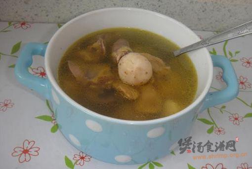 香芋炖鸡的做法