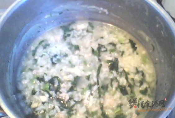 冬寒菜肉末杏仁粥的做法
