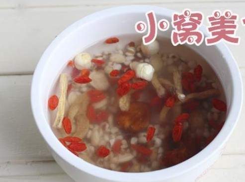 芡实莲子煲老鸭的做法