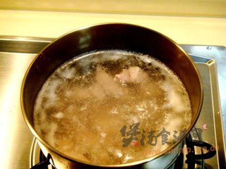 炖牛肉萝卜清汤的做法