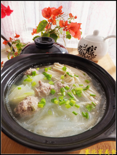 冬瓜金针菇汆丸子的做法