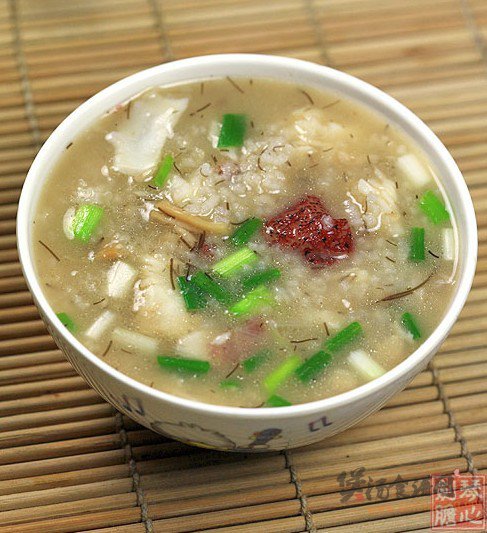 东星斑鱼茸粥的做法