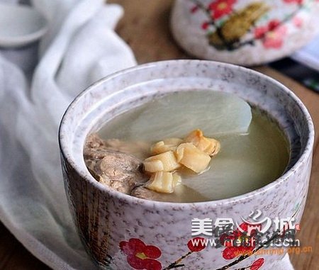萝卜瑶柱猪骨汤的做法