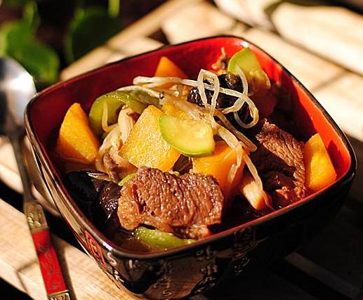 牛肉炖杂蔬的做法