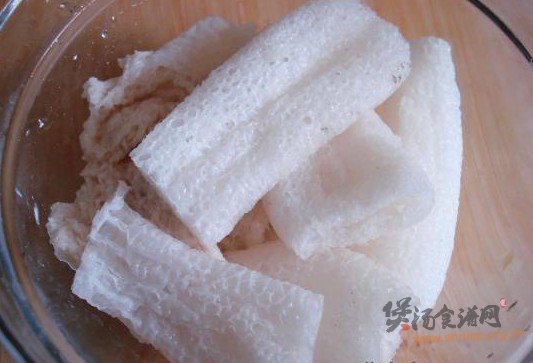 玉带竹荪汤的做法