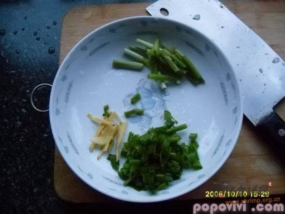 白菜贡丸粉丝汤的做法