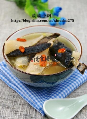 灵芝枸杞乌鸡汤的做法