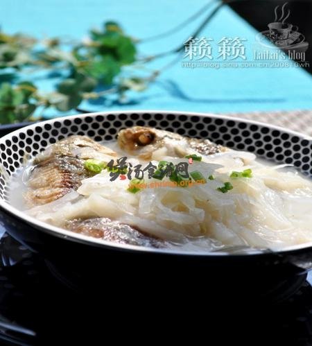 (2)鲫鱼萝卜汤的做法