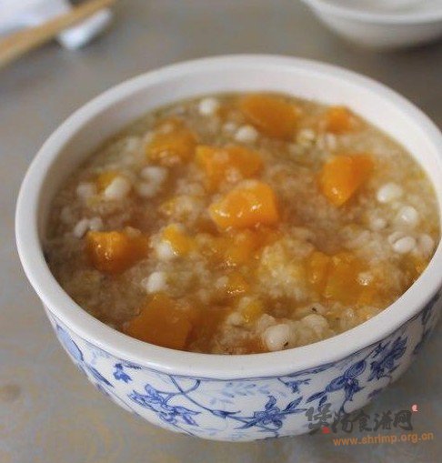 南瓜薏米粥的做法