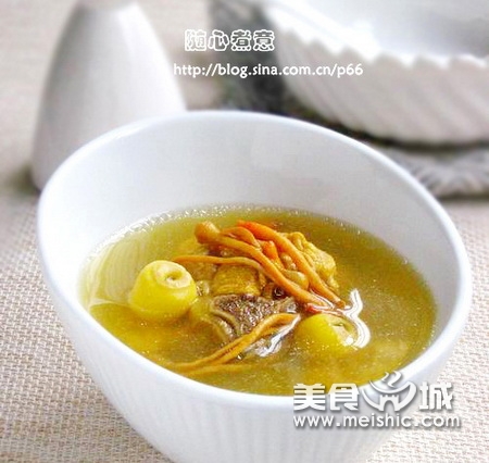 虫草花脊骨汤的做法