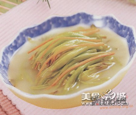 上汤鲜黄花菜的做法
