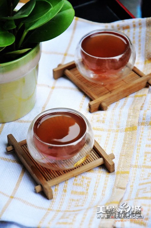家庭版纯正酸梅汤的做法