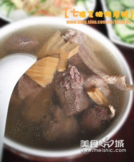七指毛桃炖老鸭的做法