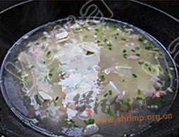 枸杞咸肉豆腐汤的做法