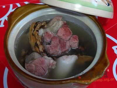 五指毛桃根煲猪脚的做法