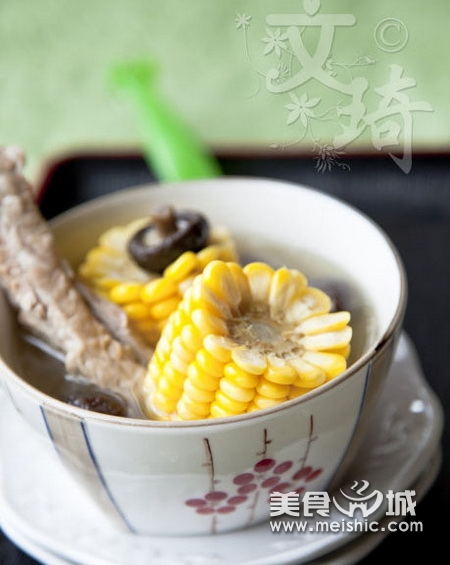 香菇玉米肋排汤的做法