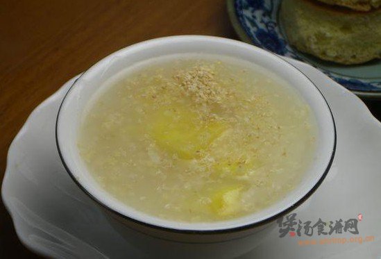 菠萝麦胚粥的做法