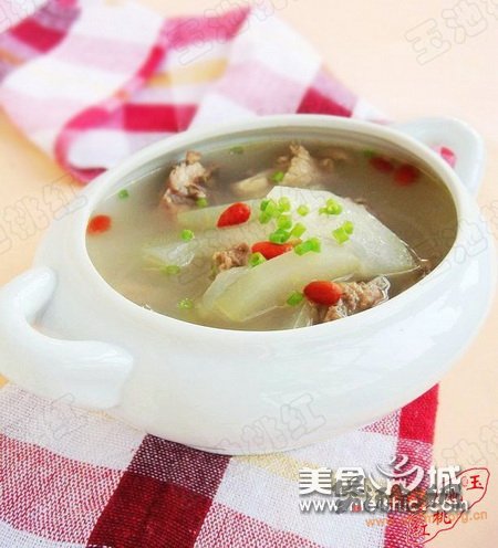 冬瓜鸡架汤的做法